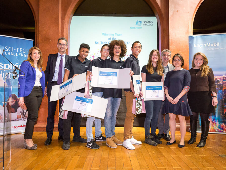 Image Qualification de l’équipe de cinq élèves du lycée Blaise Pascal de Rouen au SCI-TECH Challenge 2017